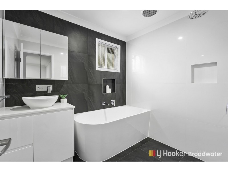 20/503 Pine Ridge Road, Biggera Waters QLD 4216