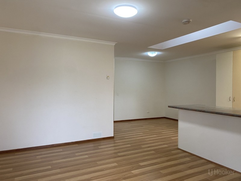 2/23 Stephenson Street, Labrador QLD 4215