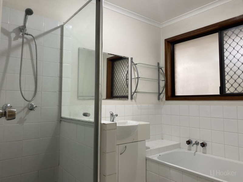 2/23 Stephenson Street, Labrador QLD 4215