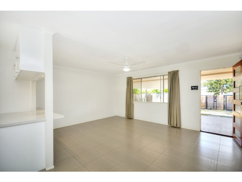 73 Muir Street, Labrador QLD 4215