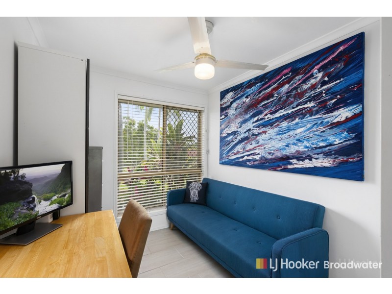 1/5 Jupiter Close, Labrador QLD 4215