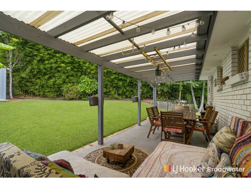 1/5 Jupiter Close, Labrador QLD 4215