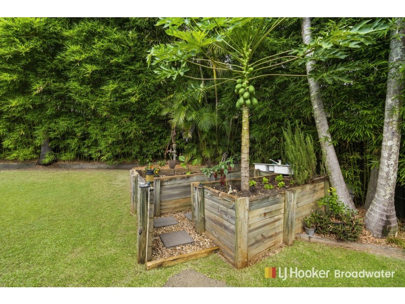 1/5 Jupiter Close, Labrador QLD 4215