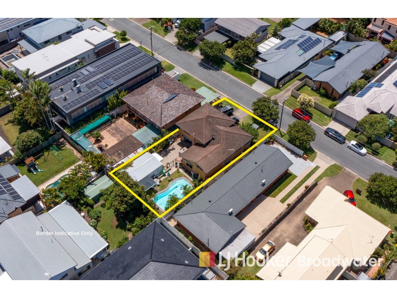 18 Scoter Avenue, Paradise Point QLD 4216