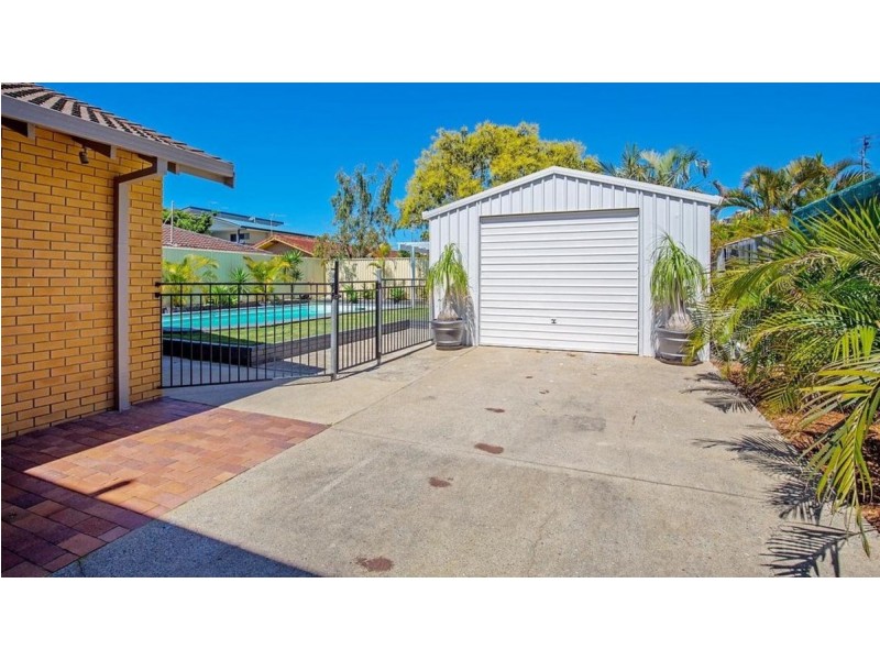18 Scoter Avenue, Paradise Point QLD 4216