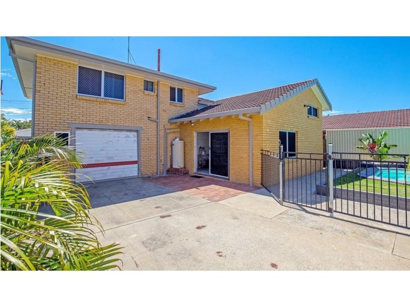 18 Scoter Avenue, Paradise Point QLD 4216