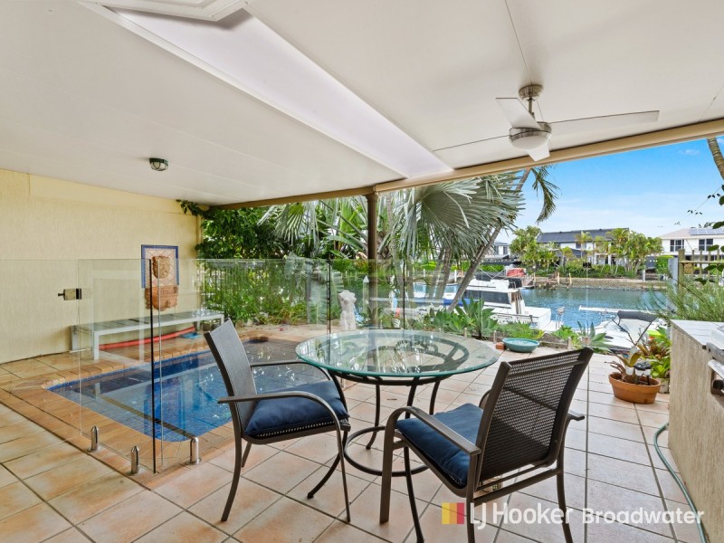 4/100 Morala Avenue, Runaway Bay QLD 4216