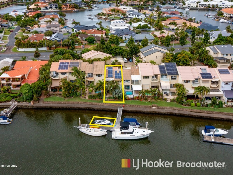 4/100 Morala Avenue, Runaway Bay QLD 4216