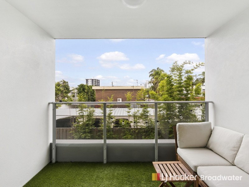 10/58 Frank Street, Labrador QLD 4215