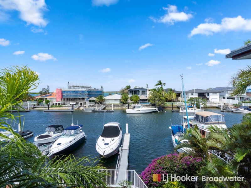 9/17-19 Canal Avenue, Runaway Bay QLD 4216