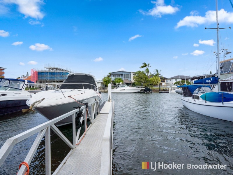 9/17-19 Canal Avenue, Runaway Bay QLD 4216