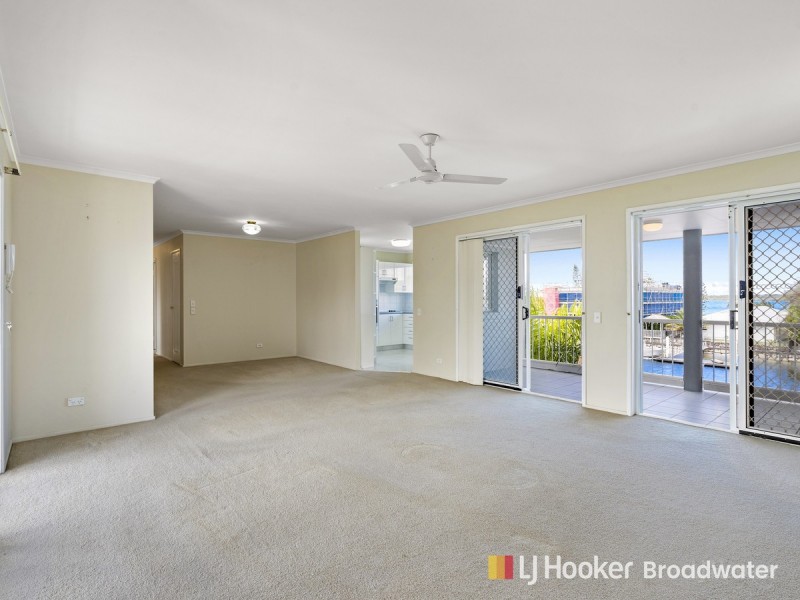 9/17-19 Canal Avenue, Runaway Bay QLD 4216