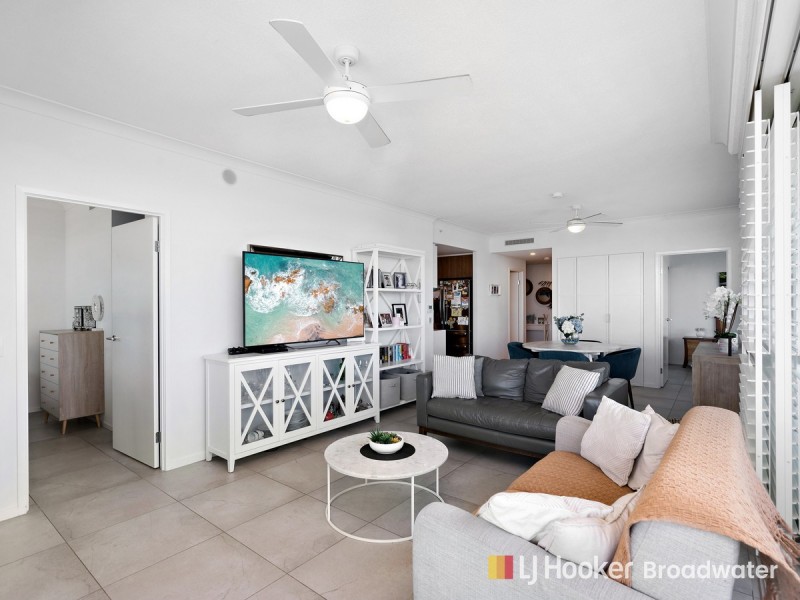 1301/372 Marine Parade, Labrador QLD 4215