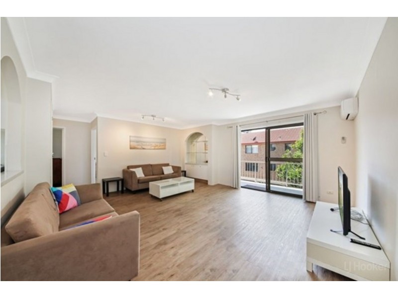 7/34 Imperial Parade, Labrador QLD 4215