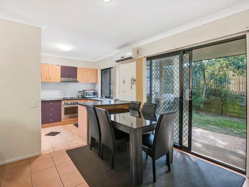 8/20 Brown Street, Labrador QLD 4215