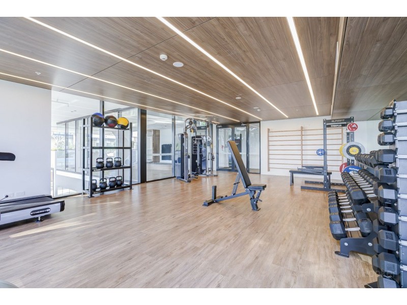 507/372 Marine Parade, Labrador QLD 4215