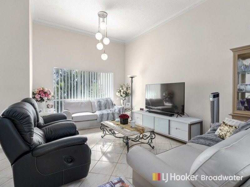 40/100 Morala Avenue, Runaway Bay QLD 4216