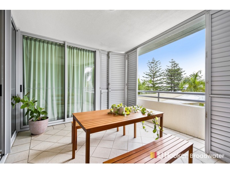 301/360 Marine Parade, Labrador QLD 4215