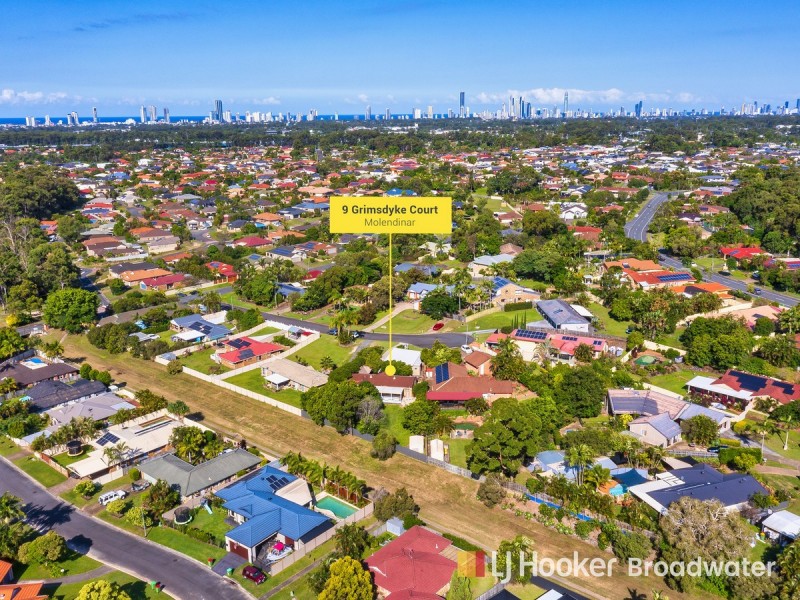 9 Grimsdyke Court, Molendinar QLD 4214