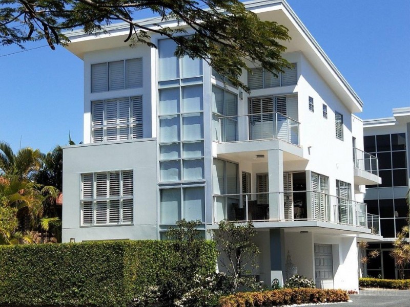 1/20 Madang Cr, Runaway Bay QLD 4216