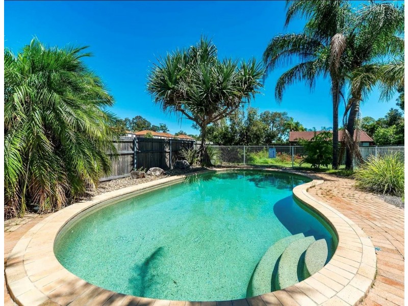 4/146 Central Street, Labrador QLD 4215