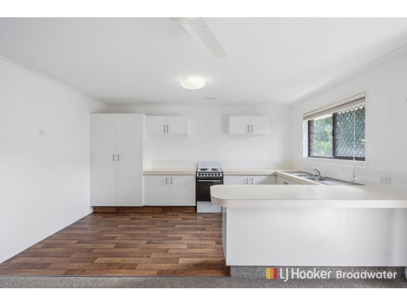 2/51 Government Road, Labrador QLD 4215