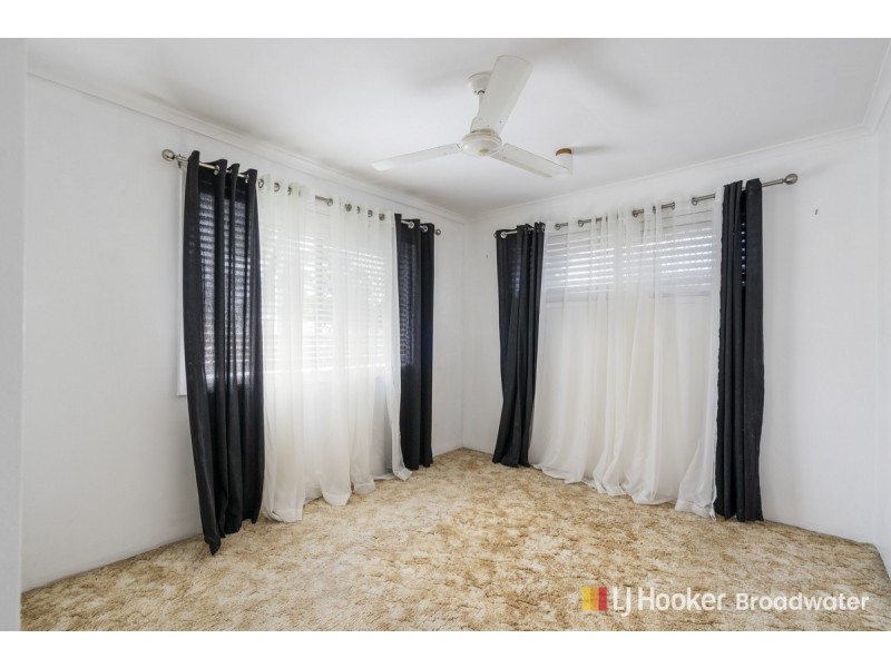 2/51 Government Road, Labrador QLD 4215