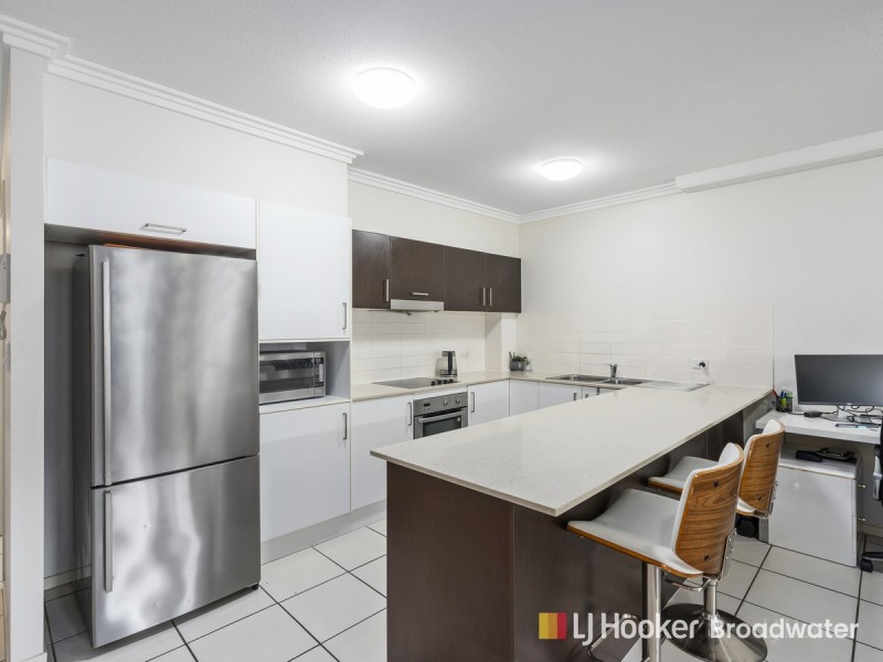 11/8-12 Proud Street, Labrador QLD 4215