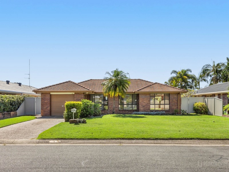 13 Gladiolus Court, Hollywell QLD 4216
