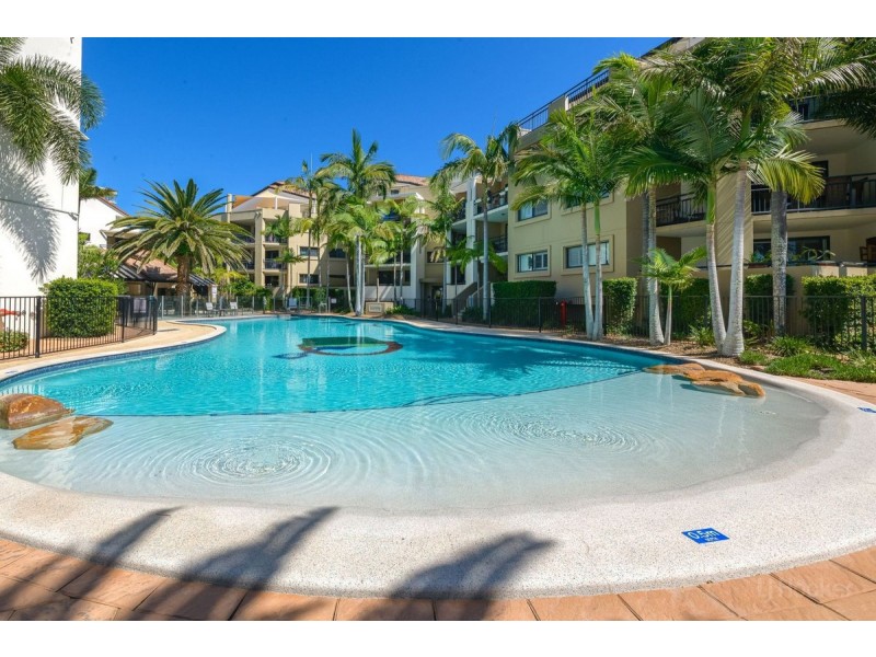 5/23 Bath Street, Labrador QLD 4215