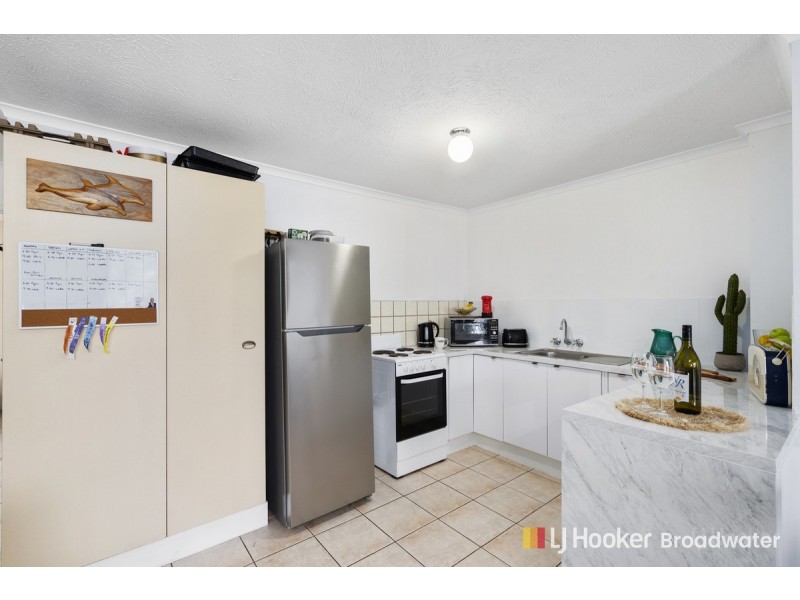 10/9 Bradford Street, Labrador QLD 4215