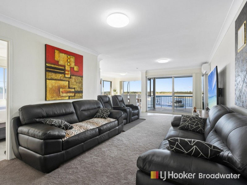 10/294 Marine Parade, Labrador QLD 4215