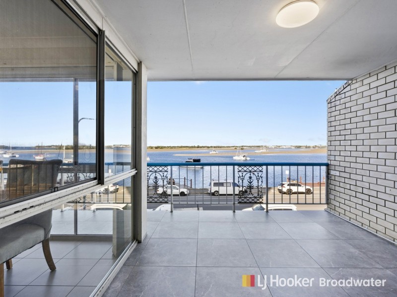 10/294 Marine Parade, Labrador QLD 4215