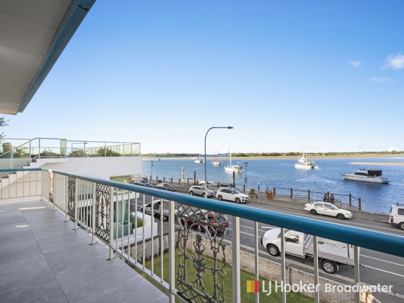 10/294 Marine Parade, Labrador QLD 4215