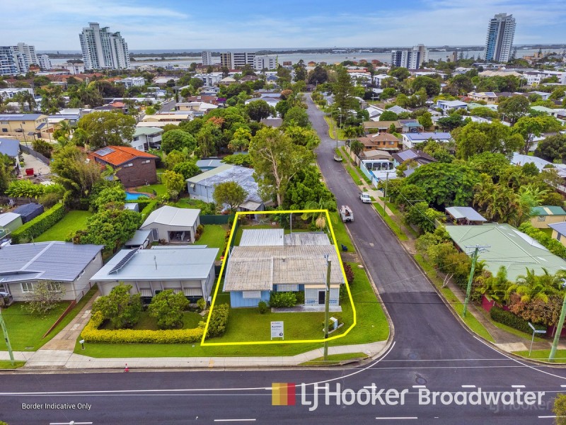 135 Turpin Road, Labrador QLD 4215