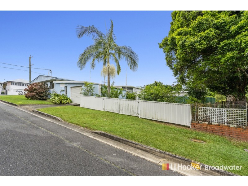 135 Turpin Road, Labrador QLD 4215