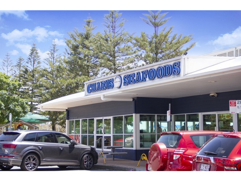 135 Turpin Road, Labrador QLD 4215