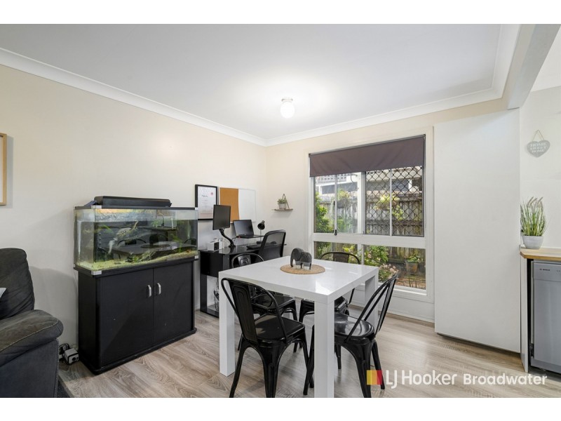 2/13 Brady Drive, Coombabah QLD 4216