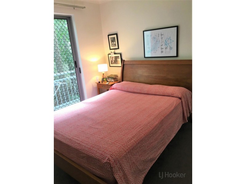 11/13-23 Bright Avenue, Labrador QLD 4215