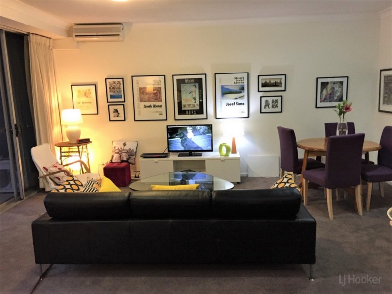 11/13-23 Bright Avenue, Labrador QLD 4215