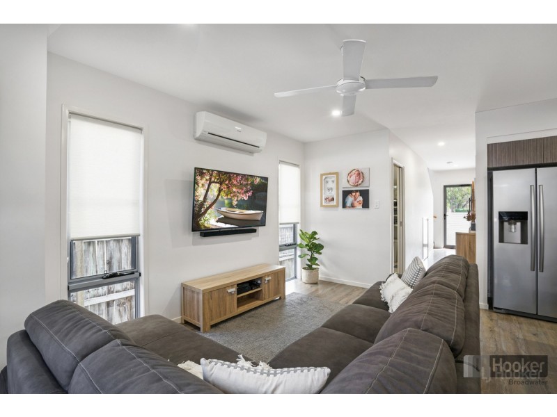 3/8 Bright Avenue, Labrador QLD 4215