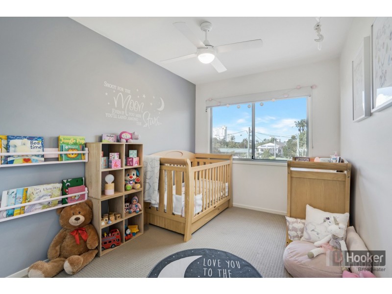 3/8 Bright Avenue, Labrador QLD 4215