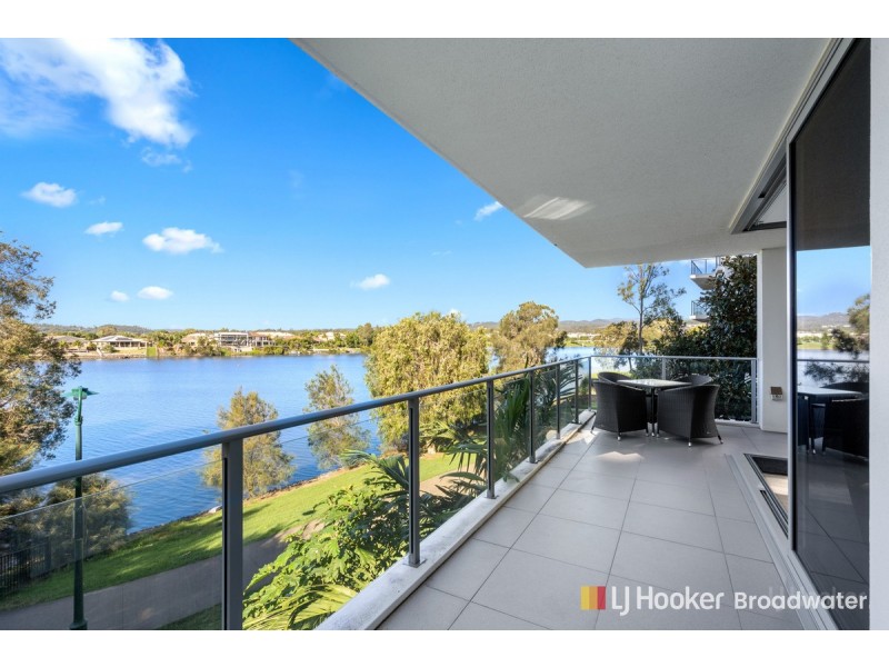 222/33 Lakefront Crescent, Varsity Lakes QLD 4227