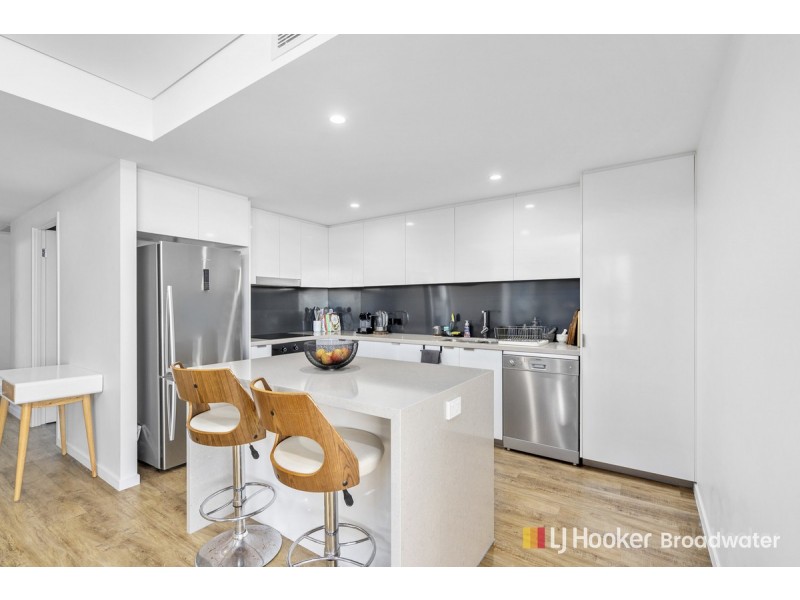 222/33 Lakefront Crescent, Varsity Lakes QLD 4227
