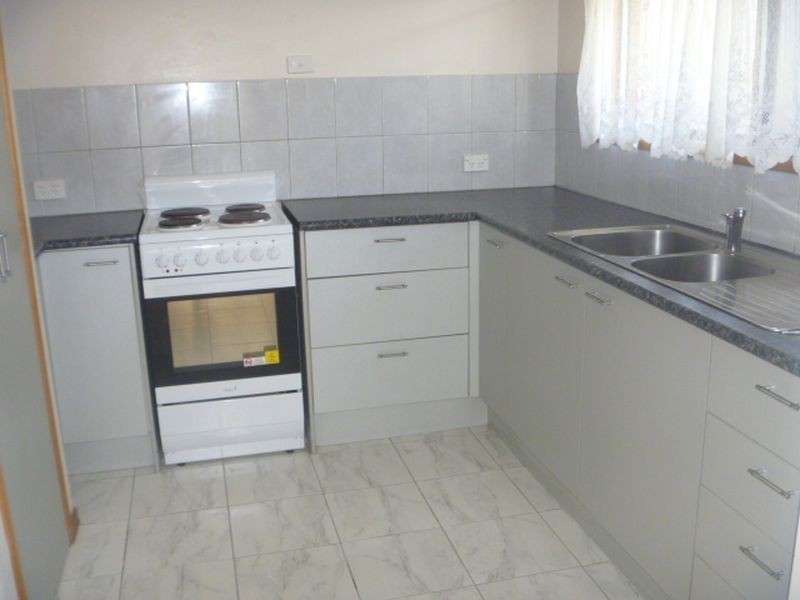 1/42 Harley Street, Labrador QLD 4215