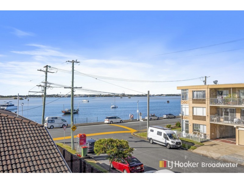 8/294 Marine Parade, Labrador QLD 4215