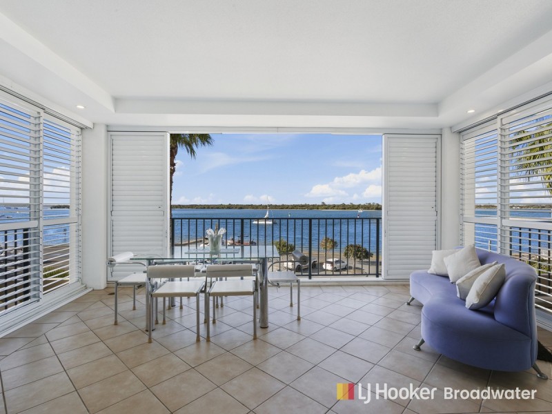 127/326-342 Marine Parade, Labrador QLD 4215