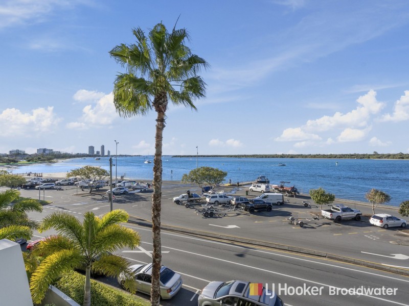 127/326-342 Marine Parade, Labrador QLD 4215