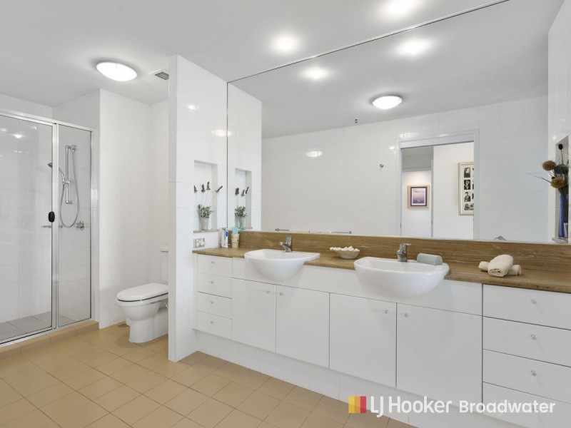 127/326-342 Marine Parade, Labrador QLD 4215