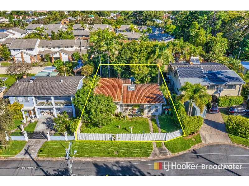 10 Rathbone Place, Labrador QLD 4215